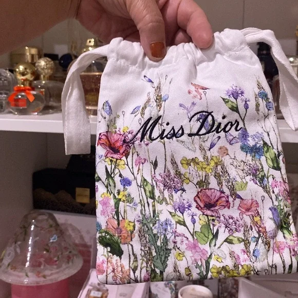 Miss Dior Milllefiori Drawstring Bag - Picture 10 of 12